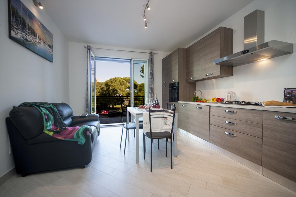 Appartamenti Residence Giardini Риччоне Экстерьер фото